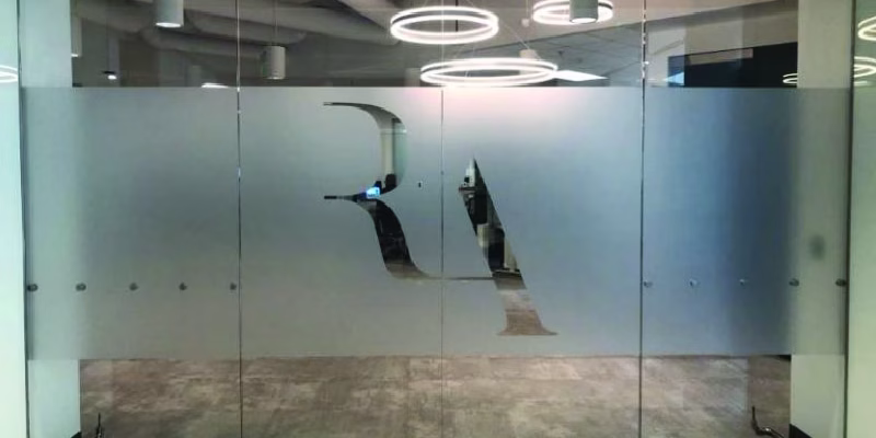 Frosted glass design in Dubai